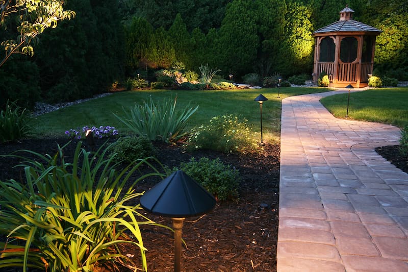 landscape outdoor lighting at night