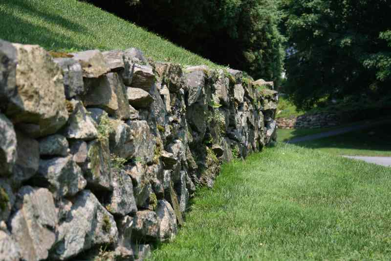 Retaining wall 3