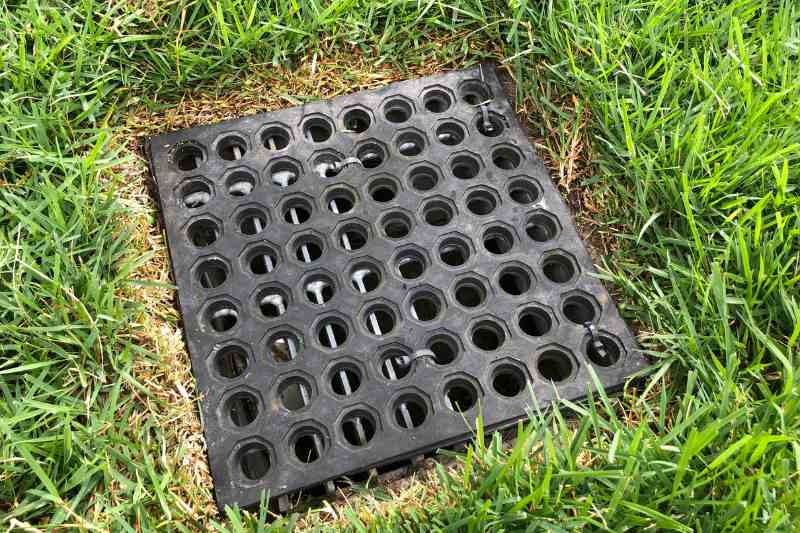 french drain with grate on top