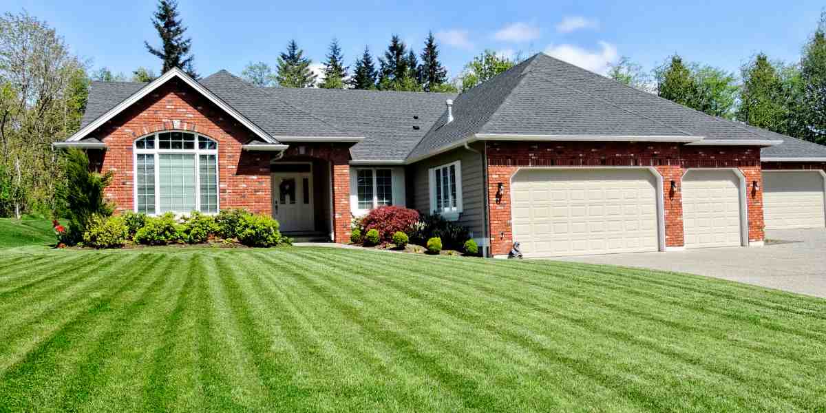 house with manicured lawn