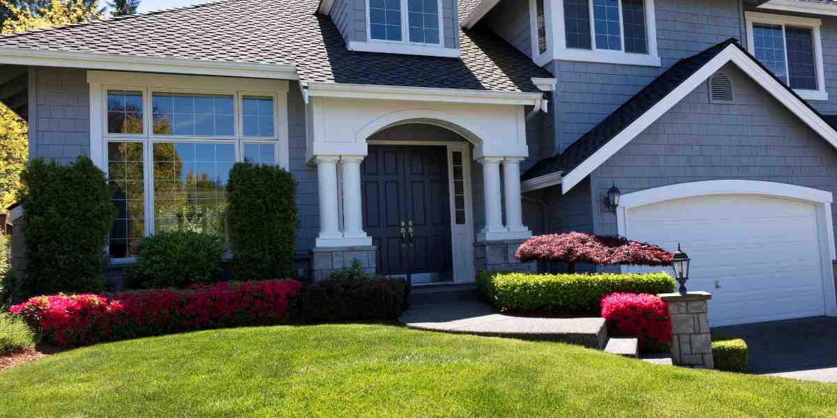 beautiful front yard landscaping